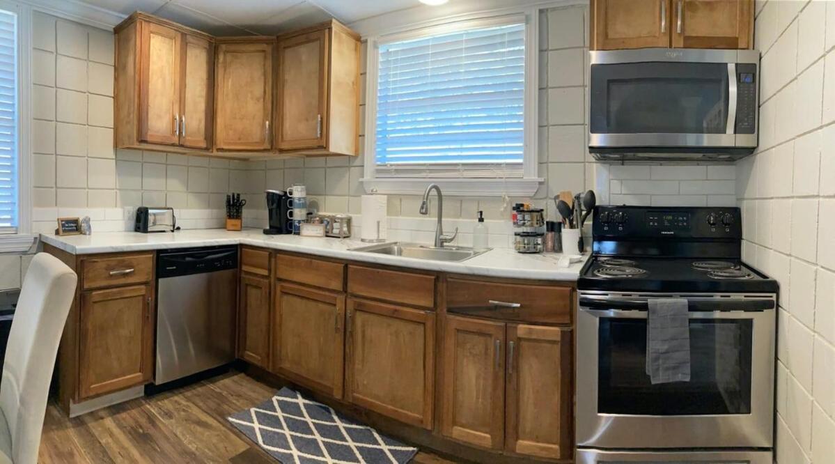 Comfortable Cottage On The Blue Mile - Close To Gsu! ستاتسبورو المظهر الخارجي الصورة