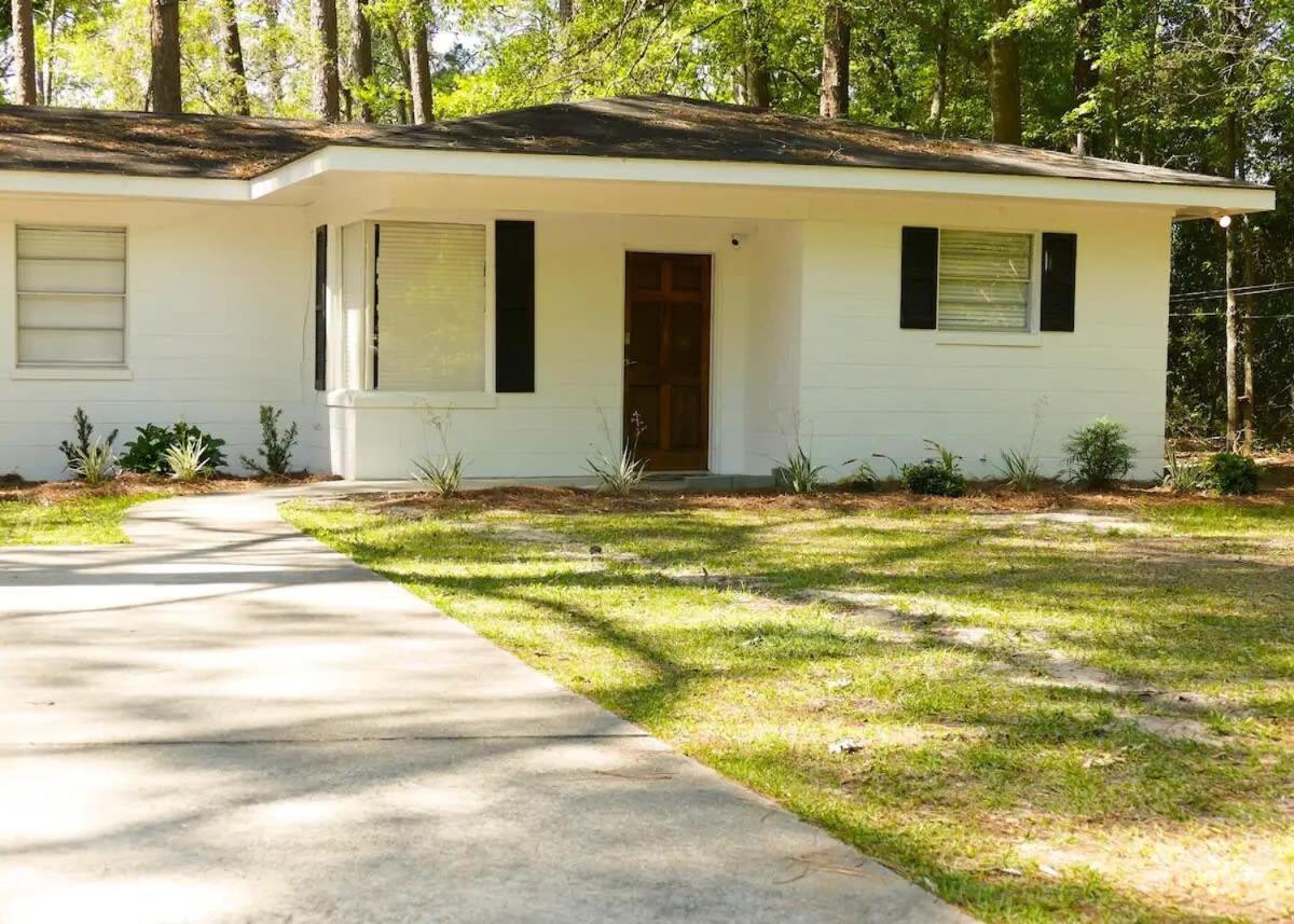 Comfortable Cottage On The Blue Mile - Close To Gsu! ستاتسبورو المظهر الخارجي الصورة
